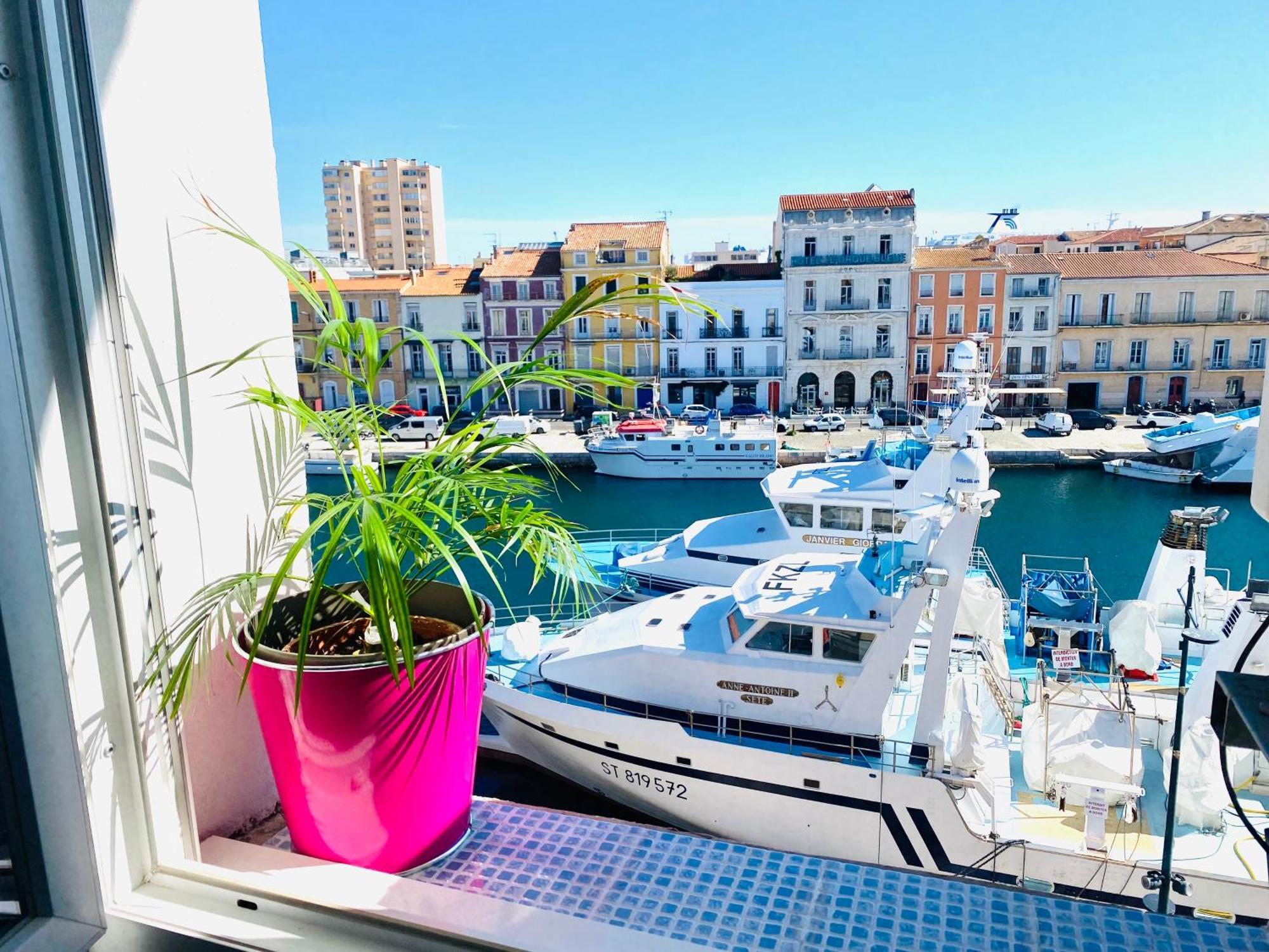 MAGNIFIQUE APPART 102 m2 ART/DÉCO AU BORD DE L'EAU Sète Exterior foto